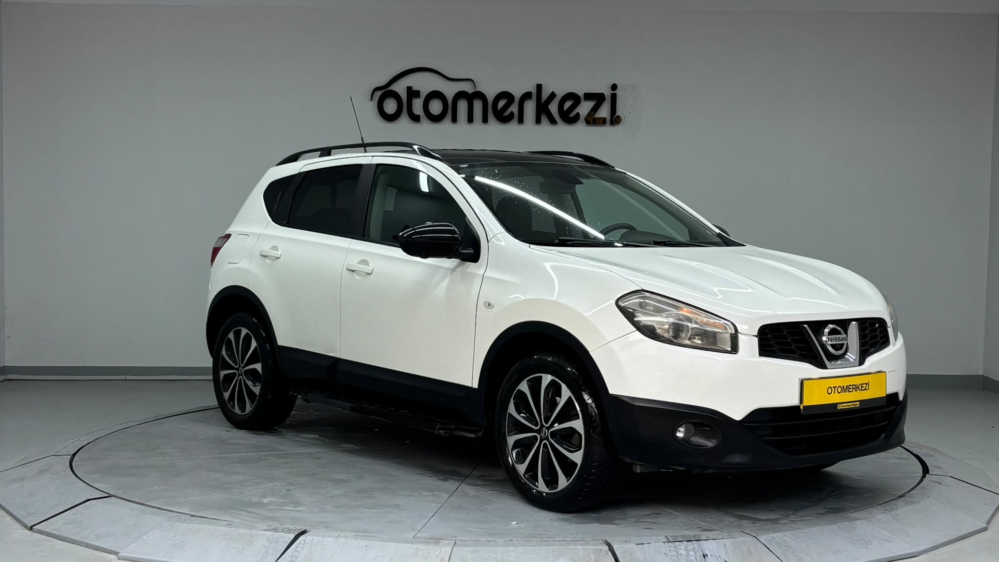 NISSAN QASHQAI 4